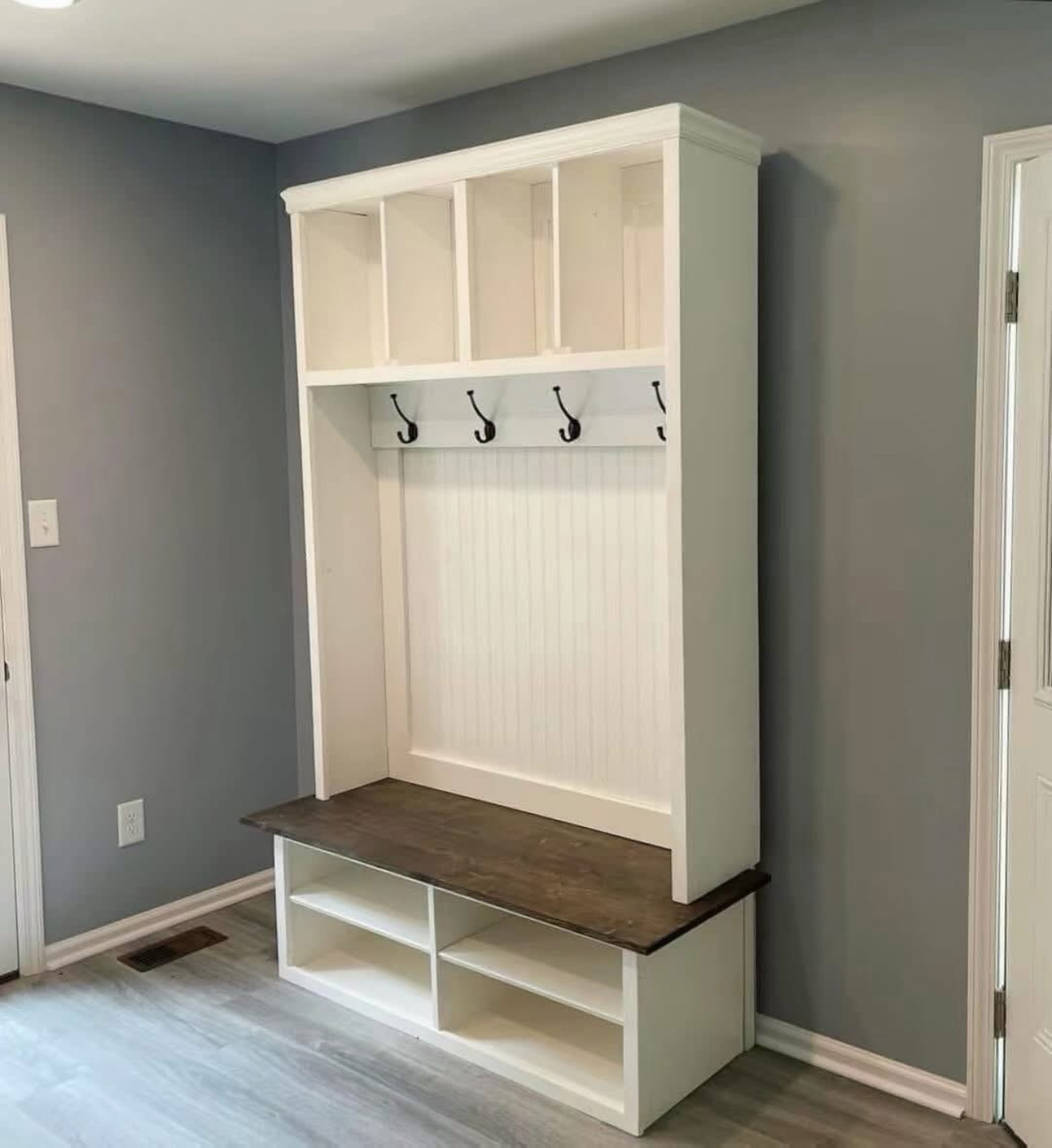 Southern Woodworx entryway & storage project